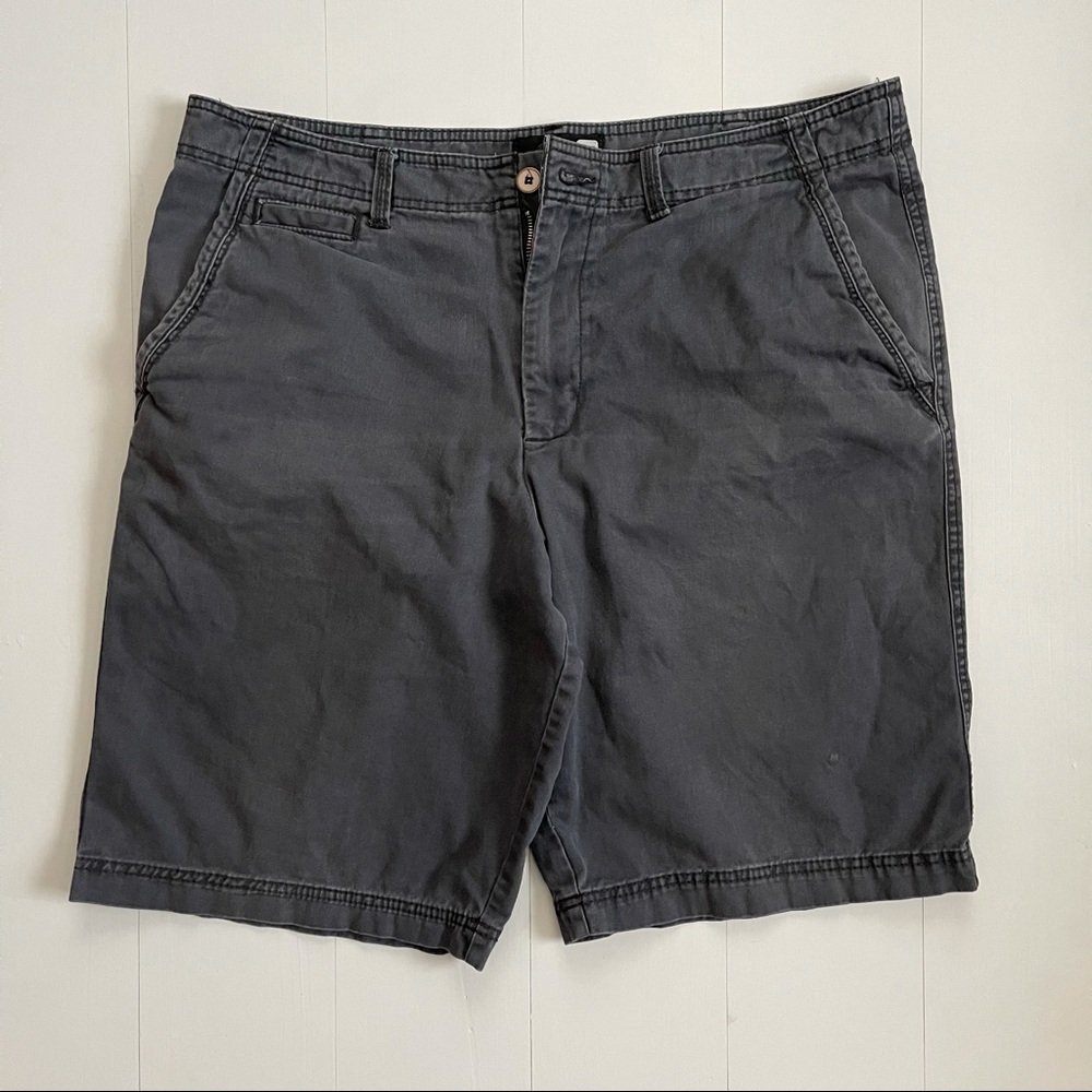 “OP” Ocean Pacific mens shorts Size-40.